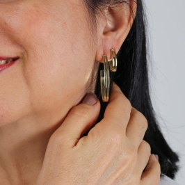 ARGOLA OVAL VAZADA TAM P BANHADO A OURO