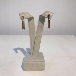 ARGOLA RETANGULAR VAZADA BANHADO A OURO