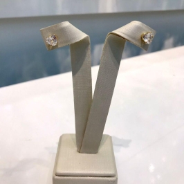 BRINCO CORAÇÃO ZIRCÔNIA TAM M BANHADO A OURO