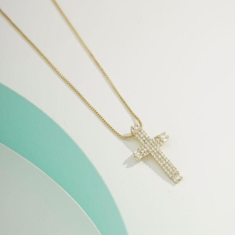 COLAR CRUZ FÉ EM ZIRCÔNIA BANHADO A OURO