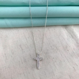 COLAR CRUZ FÉ EM ZIRCÔNIA BANHADO A PRATA