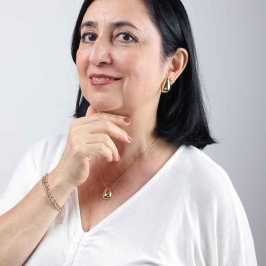 CONJUNTO GOTA BANHADO A OURO