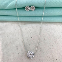 CONJUNTO TREVO CORAÇÃO EM ZIRCÔNIA BANHADO A PRATA