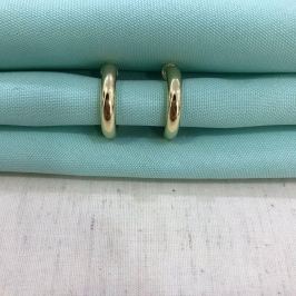 ARGOLA LARGA BANHADO A OURO