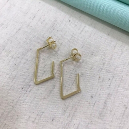 ARGOLA RETANGULAR SLIM BANHADO A OURO