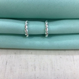 ARGOLINHA TORCIDA BANHADO A PRATA