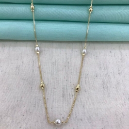 COLAR PÉROLA E ESFERA 60CM BANHADO A OURO
