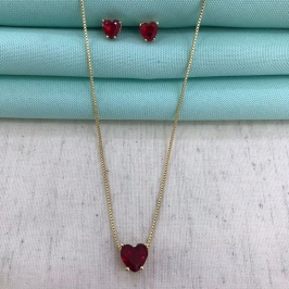 CONJUNTO CORAÇÃO RUBI BANHADO A OURO