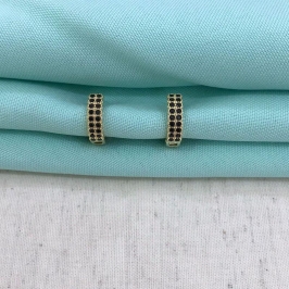 ARGOLA ZIRCÔNIA PRETA TAM M BANHADO A OURO