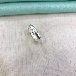 ANEL QUADRADO ORGÂNICO BANHADO A PRATA