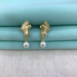 BRINCO PÉROLA LUMIERE BANHADO A OURO