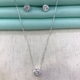 CONJUNTO CORAÇÃO EM ZIRCÔNIA GLAMOUR BANHADO A PRATA