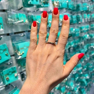 ANEL CORAÇÃO ZIRCÔNIA COLORIDA BANHADO A OURO