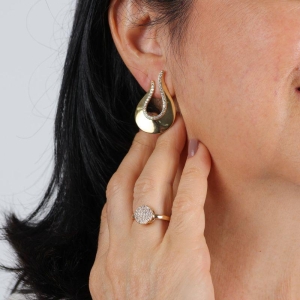 BRINCO MEIA GOTA EM ZIRCÔNIA BANHADO A OURO