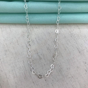 CHOKER CORAÇÃO VAZADO JEWELRY BANHADO A PRATA