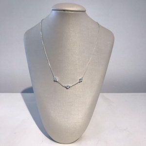 CHOKER TRIO DE ESFERAS BANHADO A PRATA