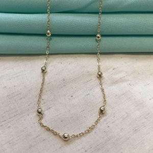 COLAR ESFERAS BANHADO A OURO