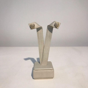 CORAÇÃO EM ZIRCÔNIA BANHADO A OURO