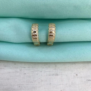 ARGOLA LISTRADA ZIRCÔNIA BANHADO A OURO