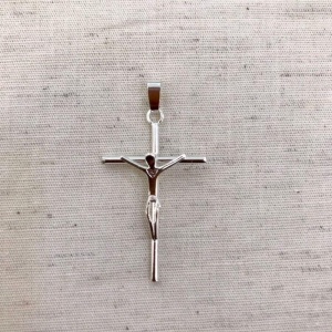 PINGENTE CRUZ JESUS BANHADO A PRATA