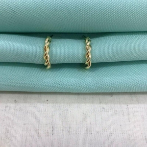 ARGOLINHA TORCIDA BANHADO A OURO