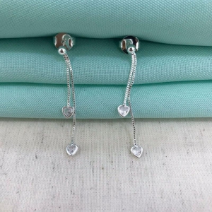 BRINCO LONGO PONTO DE LUZ BANHADO A PRATA