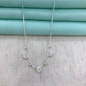 COLAR CORAÇÃO PONTO DE LUZ ZIRCÔNIA BANHADO A PRATA