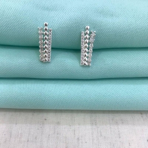 BRINCO  ESFERAS E ZIRCÔNIAS BANHADO A PRATA