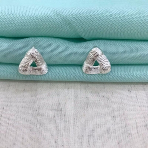 BRINCO TEXTURIZADO GOLD BANHADO A PRATA