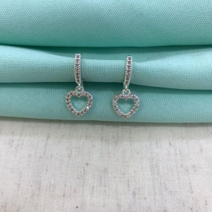 ARGOLA CORAÇÃO ZIRCÔNIA BANHADO A PRATA