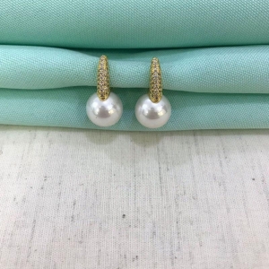 ARGOLA PÉROLA ZIRCÔNIA BANHADO A OURO