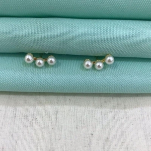 BRINCO PÉROLA PLENITUDE BANHADO A OURO