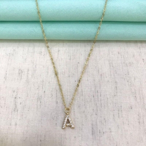 COLAR INICIAL A ZIRC. BANHADO A OURO