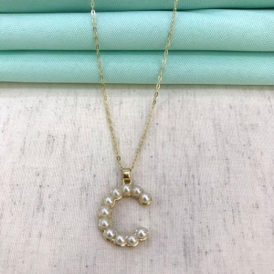 COLAR PÉROLA INICIAL C BANHADO A OURO