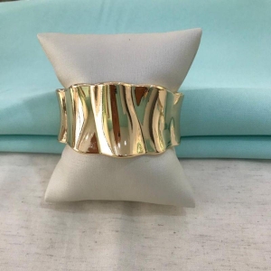 BRACELETE ONDULADO BANHADO A OURO