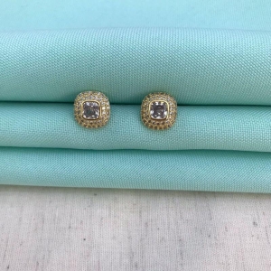 BRINCO MICRO ZIRCÔNIA BANHADO A OURO