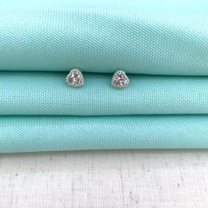 BRINCO CORAÇÃO DORÉ BANHADO A PRATA