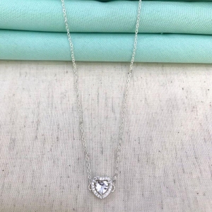 COLAR CORAÇÃO ZIRCÔNIA BANHADO A PRATA