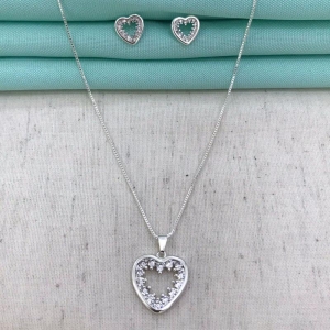 CONJUNTO CORAÇÃO BELLA ZIRCÔNIA BANHADO A PRATA