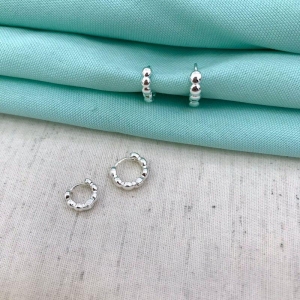 DUPLA ARGOLA GOMOS BANHADO A PRATA