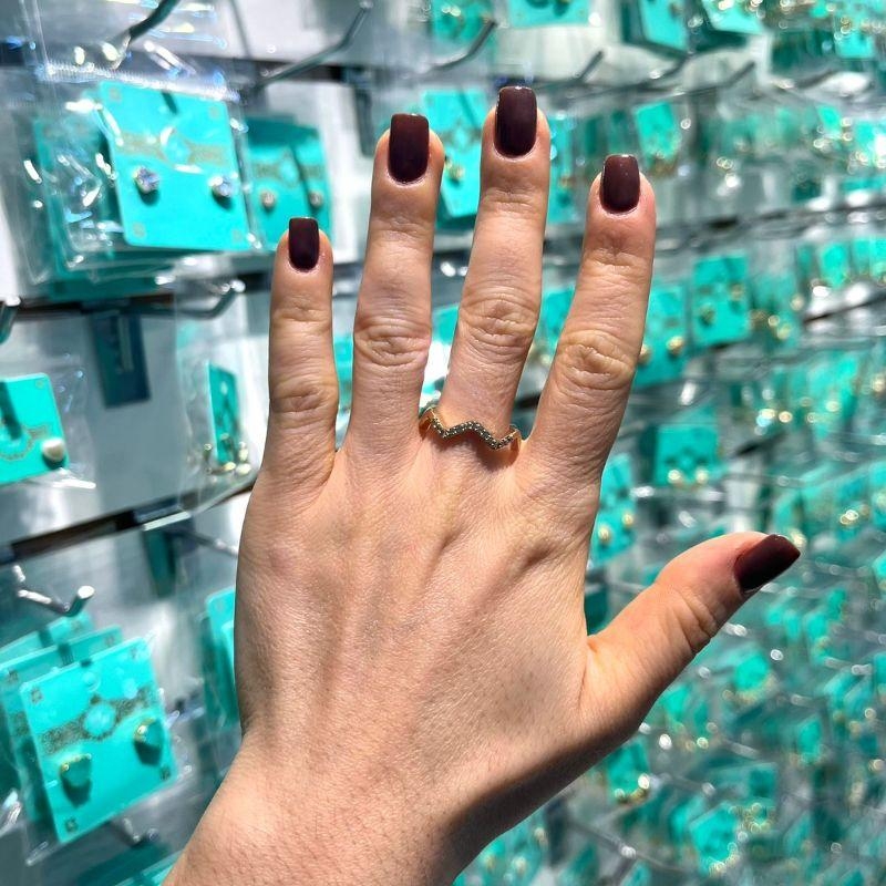 ANEL ONDULADO ZIRCÔNIA BANHADO A OURO