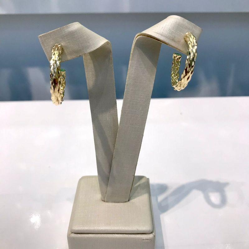 ARGOLA TRANÇADA M BANHADO A OURO