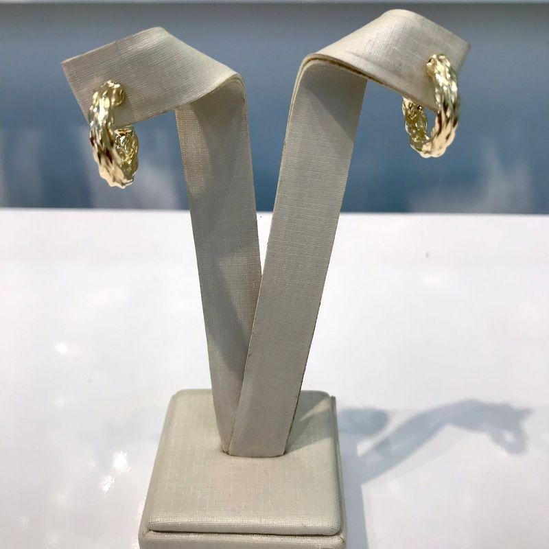 ARGOLA TRANÇADA P BANHADO A OURO