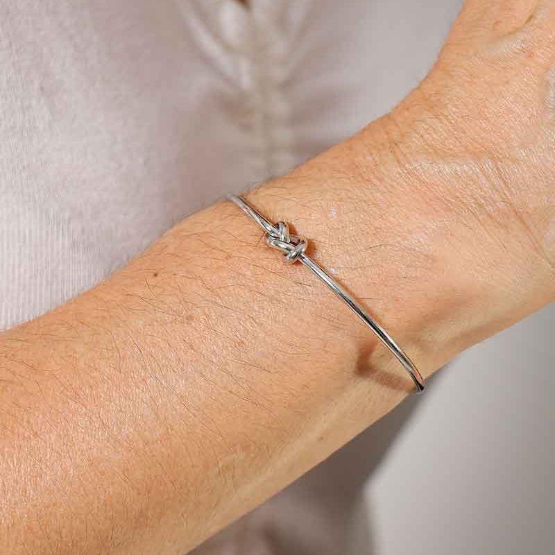 BRACELETE NOZINHO BANHADO A PRATA