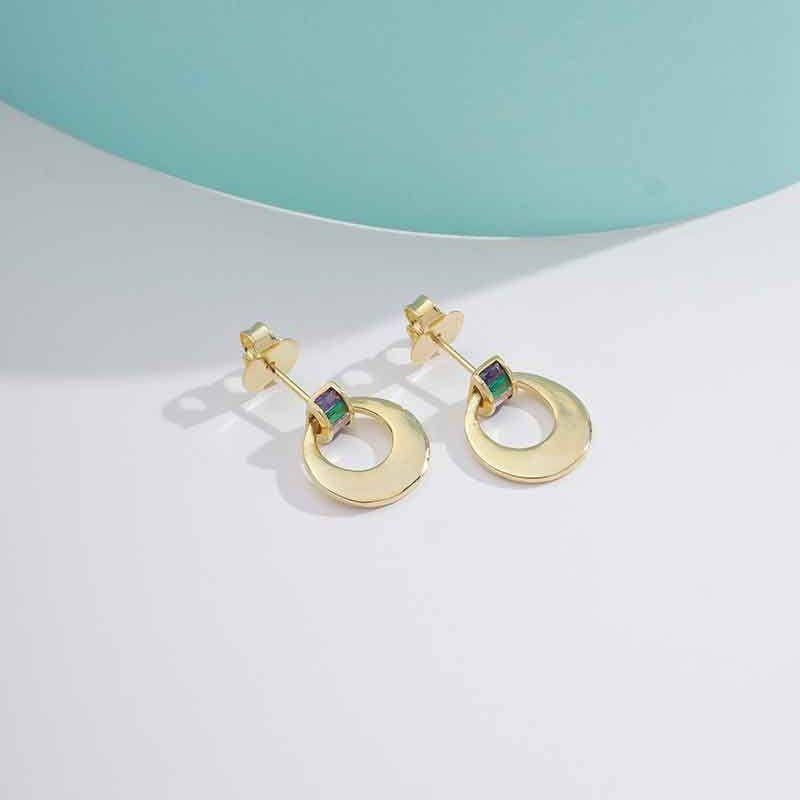 BRINCO FRONTAL ZIRCÔNIA BAGUETE COLORIDA BANHADO A OURO