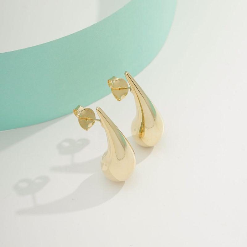 BRINCO GOTA ALONGADA BANHADO A OURO