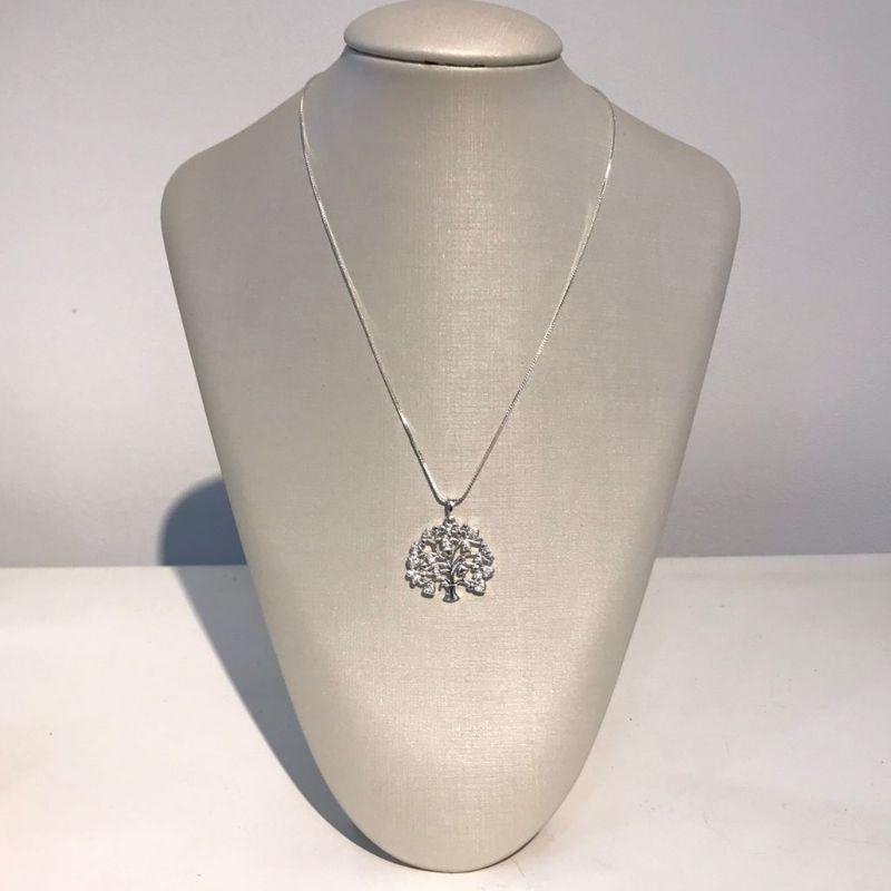 COLAR ÁRVORE DA VIDA CORAÇÕES BANHADO A PRATA