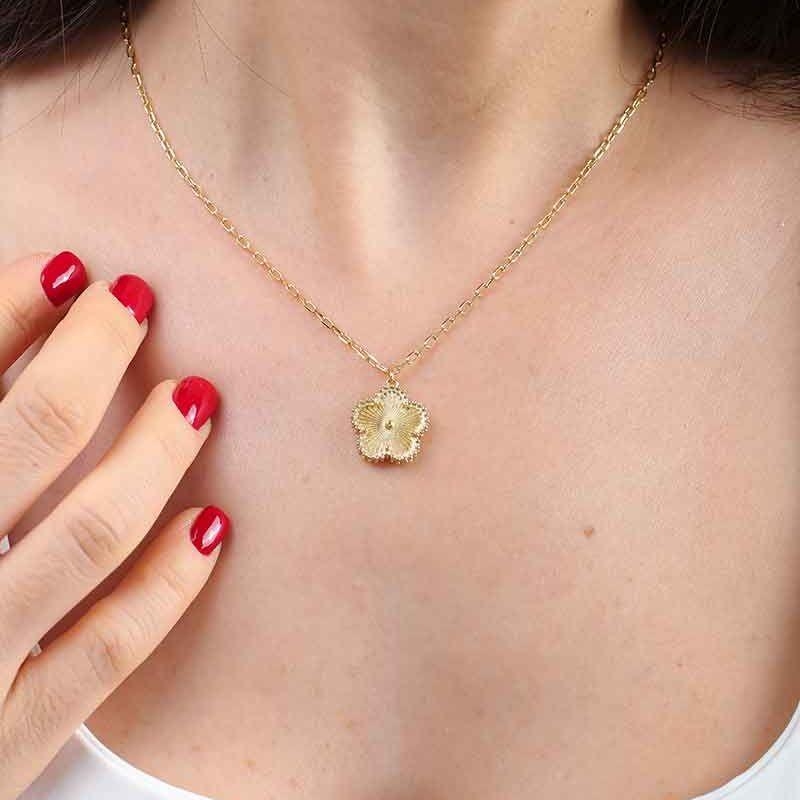 COLAR TREVO GLAMOUR CARTIER BANHADO A OURO