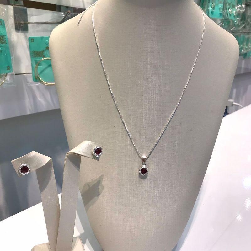 CONJUNTO RELUZ ZIRCÔNIA VERMELHA BANHADO A PRATA