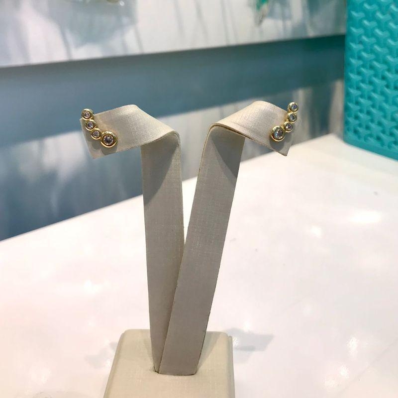 EARCUFF PONTO DE LUZ BANHADO A OURO